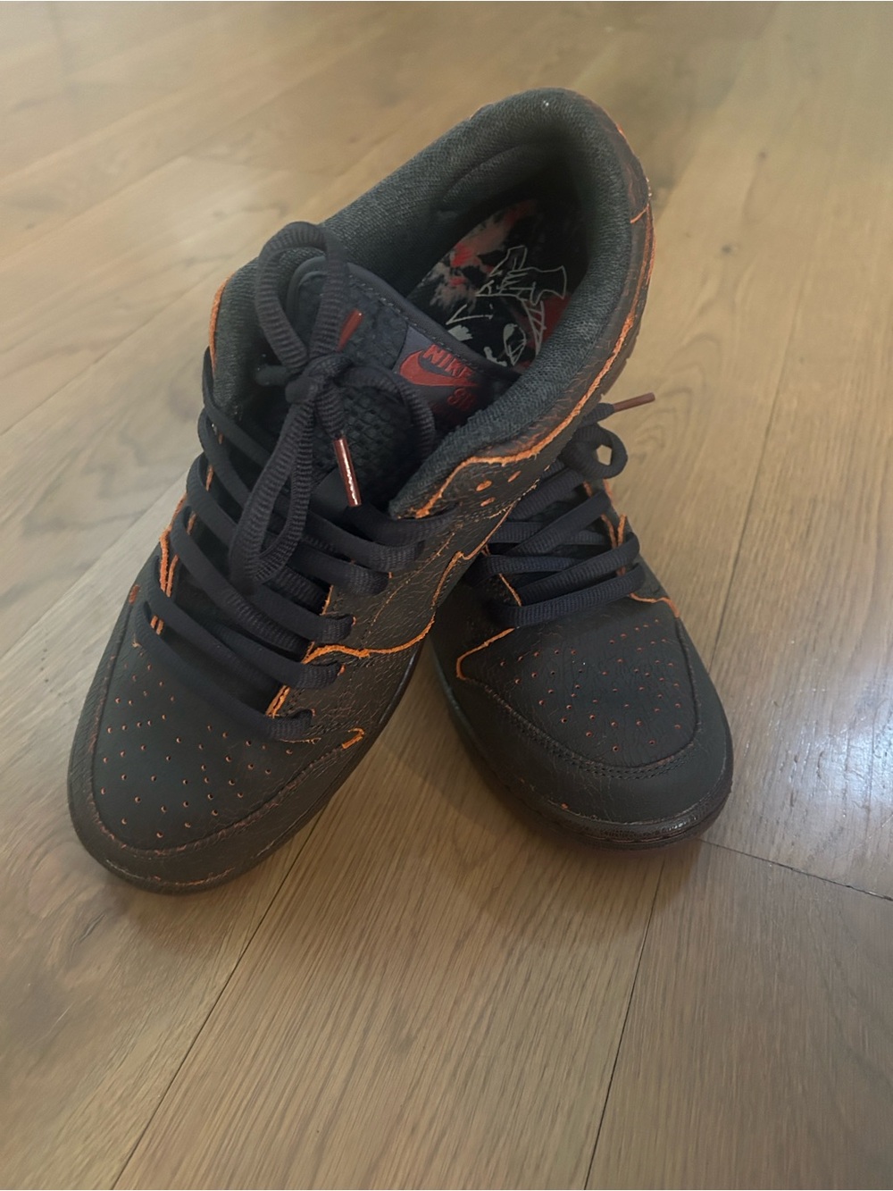Nike SB Dunk Low Pro PRM Riot Skateshop Dark Smoke Gray Krampus Orange Size10.5 - Picture 10 of 16